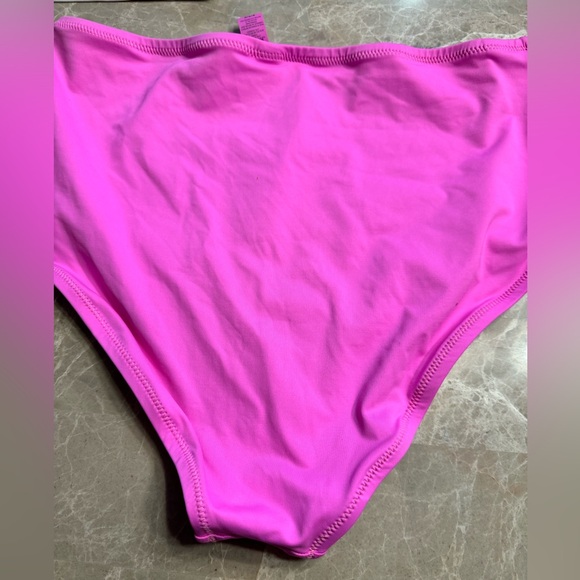 SKIMS SIGNATURE SWIM
HIGH-WAISTED FULL BRIEF SIZE M - Picture 4 of 6